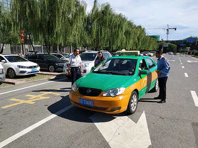 杨凌示范区开展出租车计价器专项检查 维护市场秩序保障乘客权益